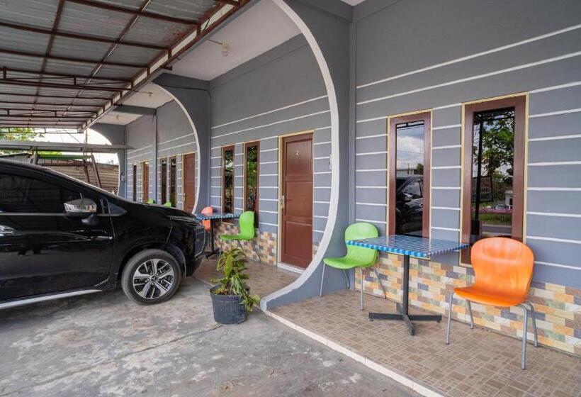 בית מלון כפרי Reddoorz Syariah @ Jalan Bukit Kaminting 2