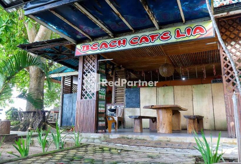 Отель Sahabat Pantai Guest House Mitra Reddoorz
