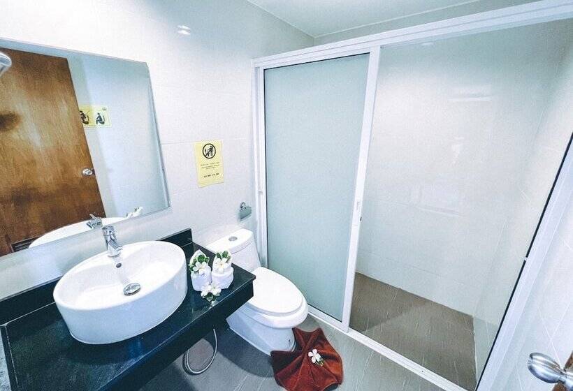 ホテル The Casita Phuket