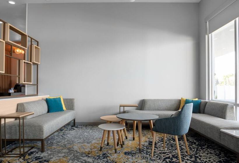 בית מלון כפרי Towneplace Suites By Marriott Tampa Clearwater