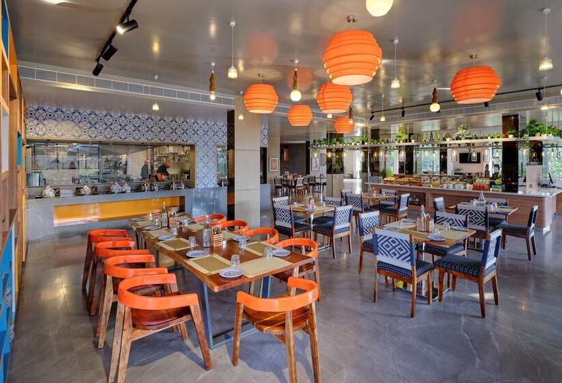 בית מלון כפרי Zone By The Park Gopalpur