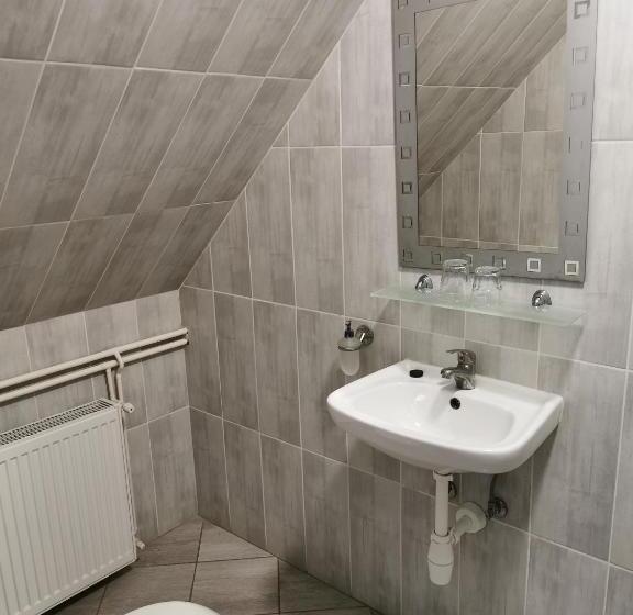 Merlot Borhotel és Látványpince