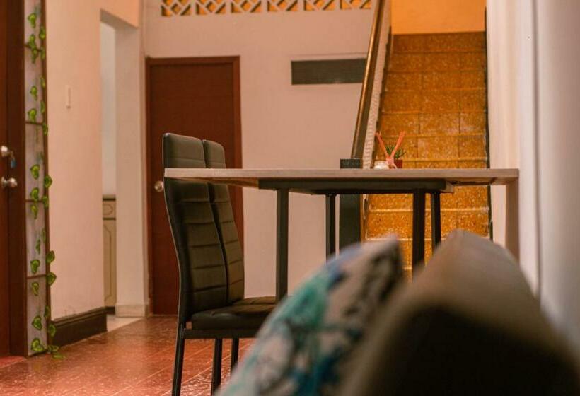 פנסיון Coliving La Rebeca Pereira