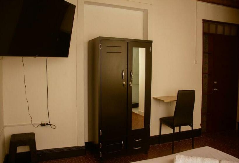 פנסיון Coliving La Rebeca Pereira