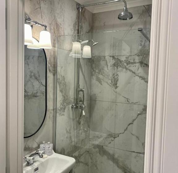 Общежитие Number 31 Boutique Townhouse