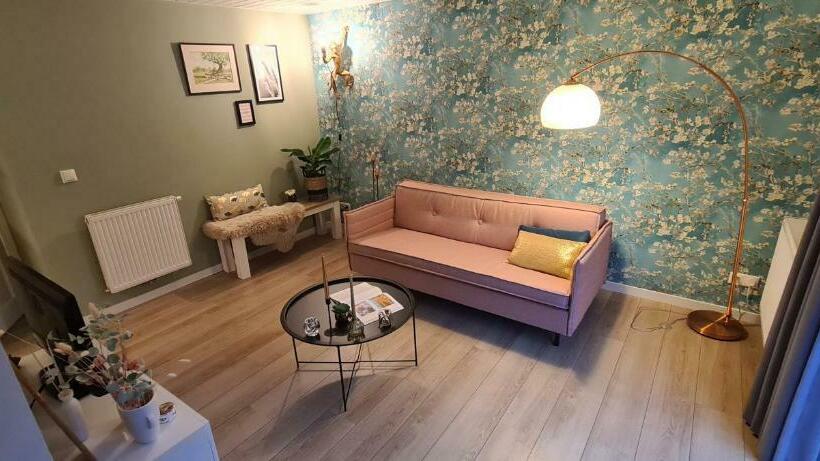 ベッドアンドブレックファースト Bij Ons Naast