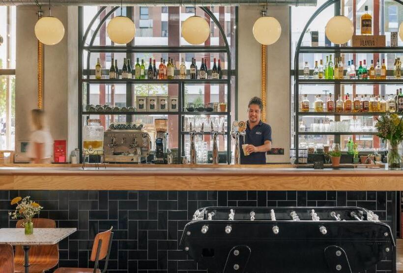 فندق Eklo Paris Roissy Cdg Airport