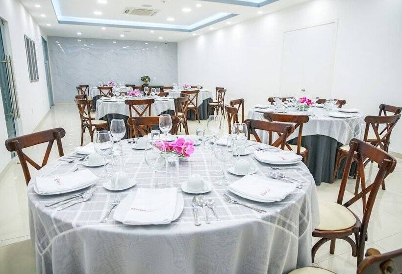 فندق Fray Select