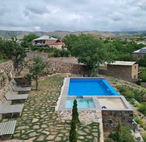 בית מלון כפרי Nordar