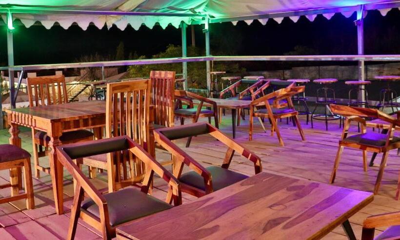 فندق Shivohum Adventure Retreat