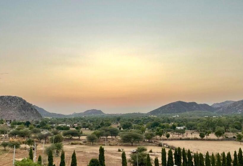 فندق Shivohum Adventure Retreat