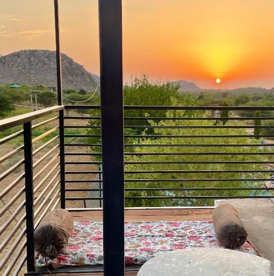 فندق Shivohum Adventure Retreat