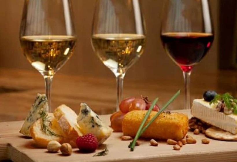 בית מלון כפרי The Woolpack Inn