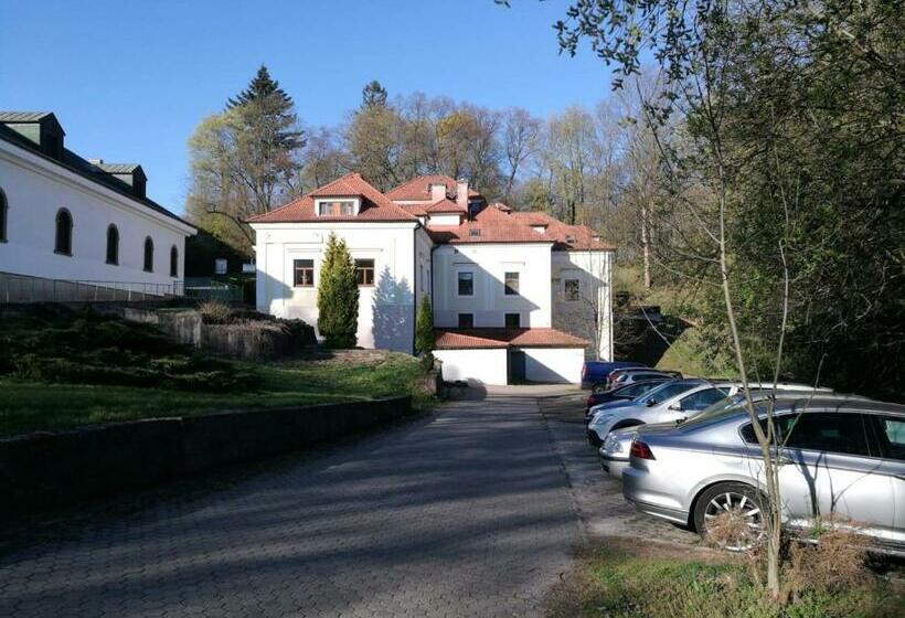 Zámecký Hotel Náchod