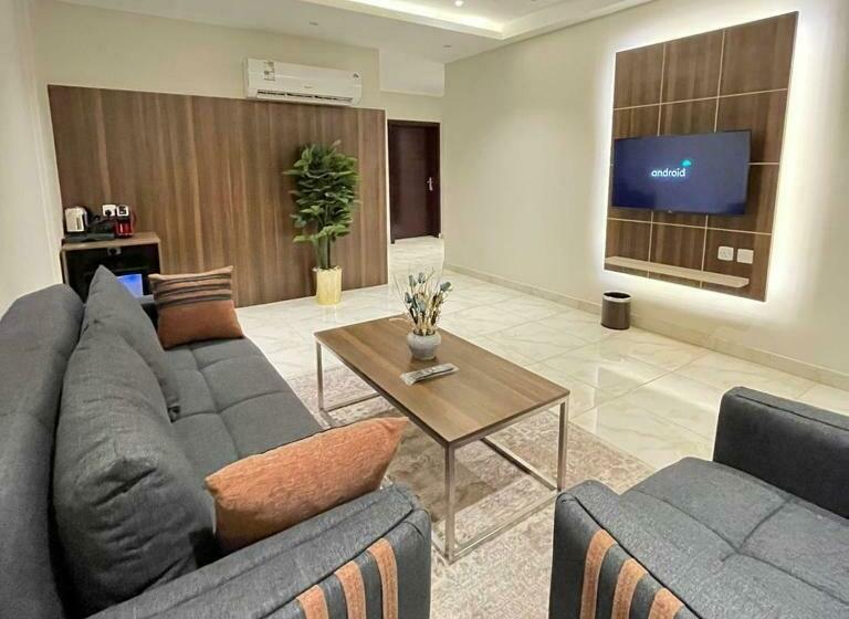 فندق النزيل الذهبي   Golden Guest