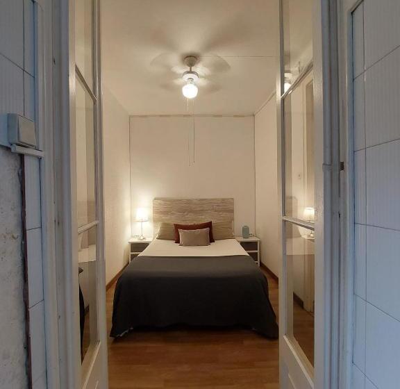 Общежитие Alani Montjuic