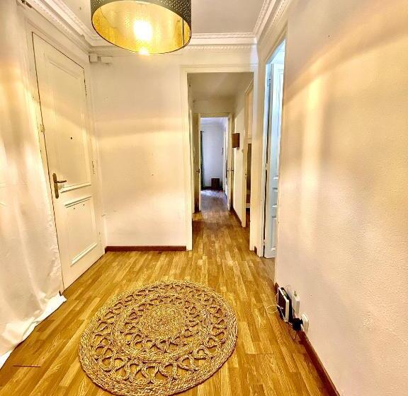 Общежитие Alani Montjuic