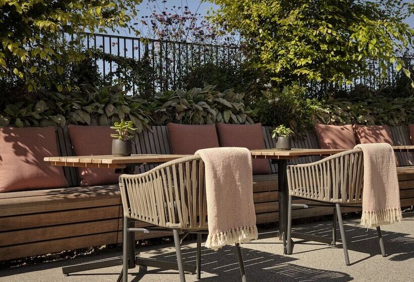 Art Otel London Battersea Power Station, Powered By Radisson Hotels