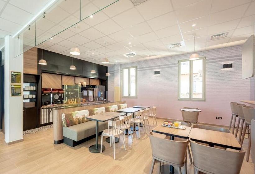 B&b Hotel Toulon Centre Gare