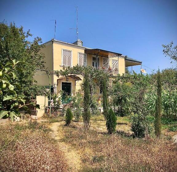 تختخواب و صبحانه Ekas Rosengarten