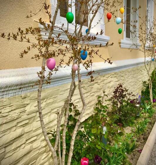 تختخواب و صبحانه Ekas Rosengarten