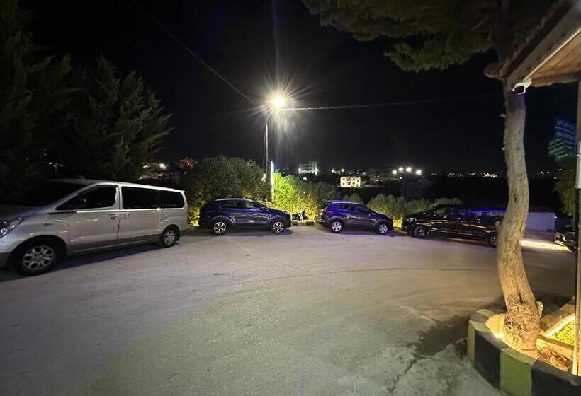 تختخواب و صبحانه Full Panorama Jerash