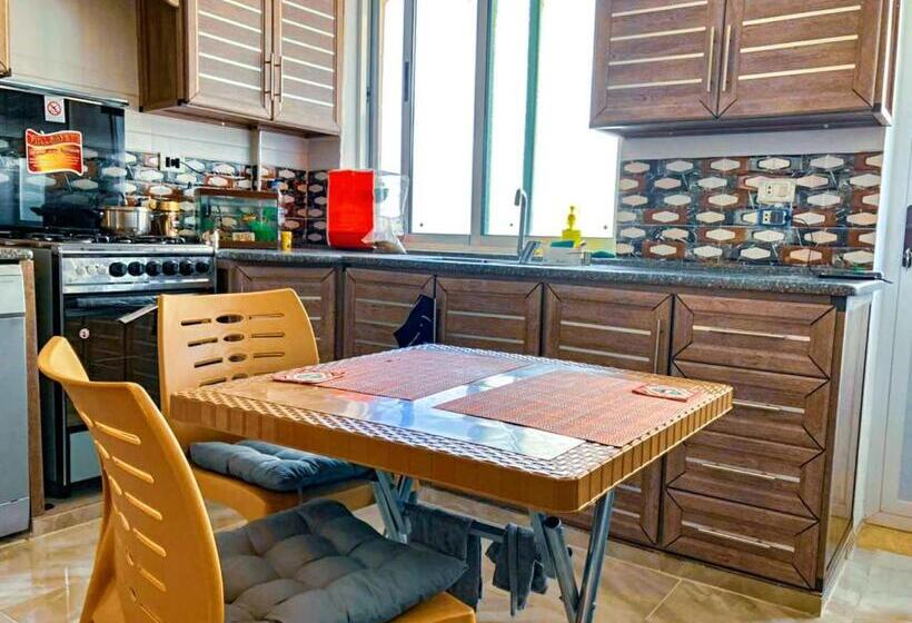 تختخواب و صبحانه Full Panorama Jerash