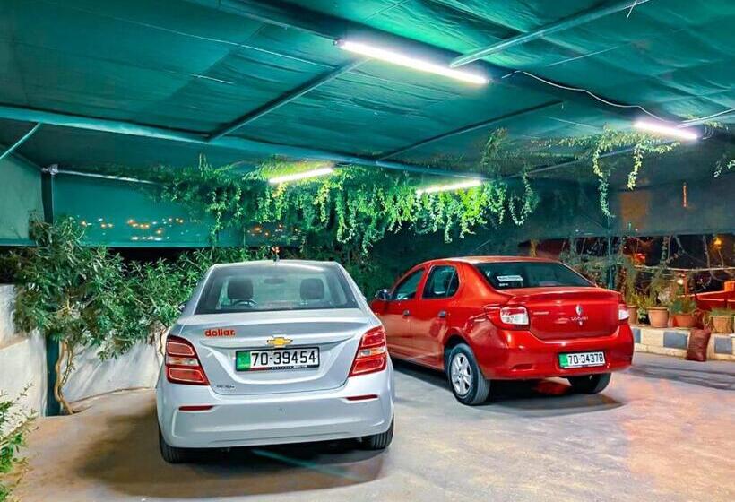 تختخواب و صبحانه Full Panorama Jerash