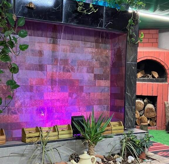 تختخواب و صبحانه Full Panorama Jerash