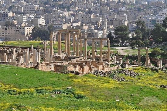 تختخواب و صبحانه Full Panorama Jerash