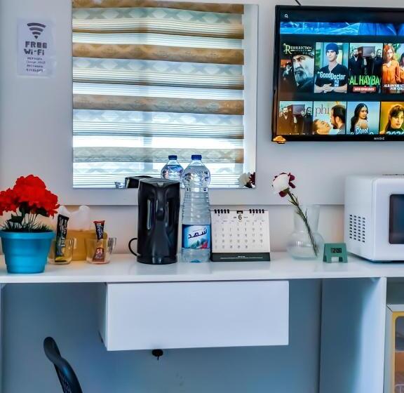 تختخواب و صبحانه Full Panorama Jerash