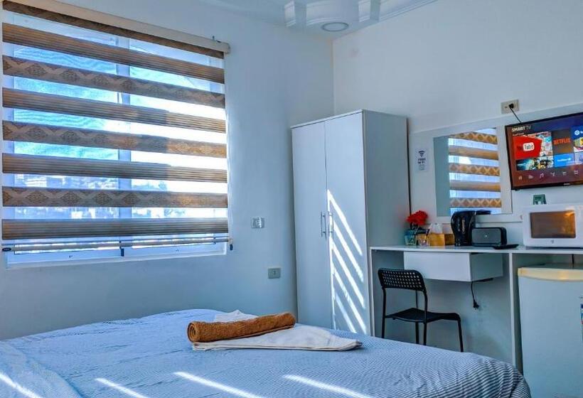 تختخواب و صبحانه Full Panorama Jerash