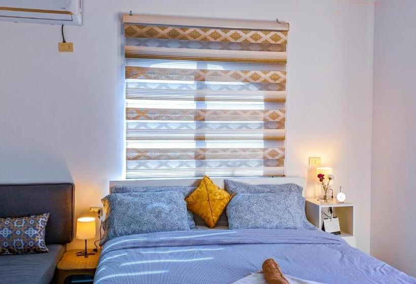 تختخواب و صبحانه Full Panorama Jerash