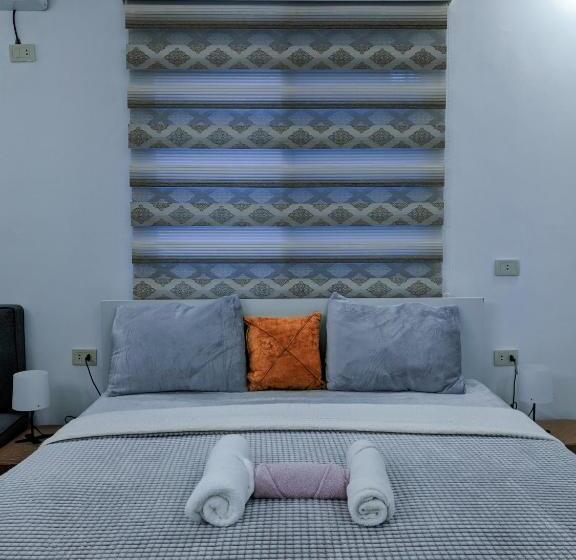 تختخواب و صبحانه Full Panorama Jerash