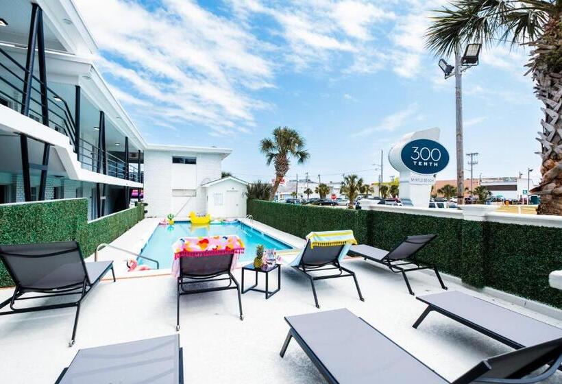 هتل 300 Tenth