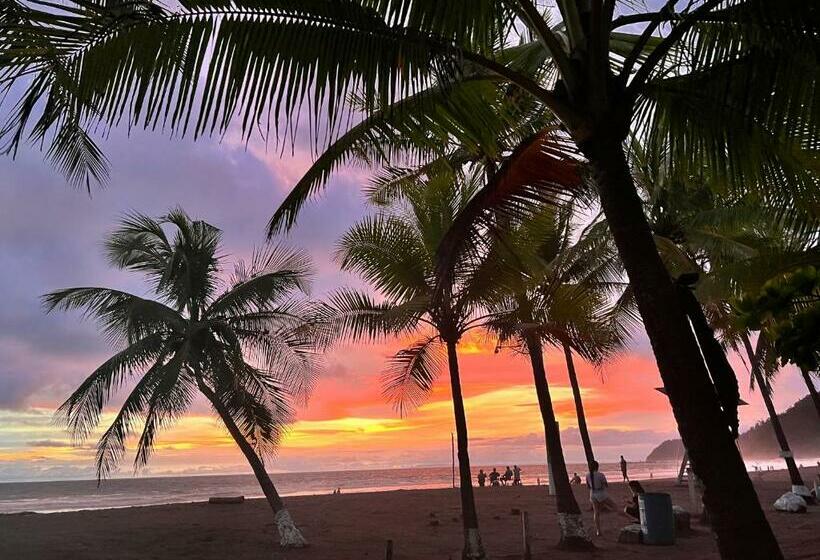 Отель Adventure Lodge