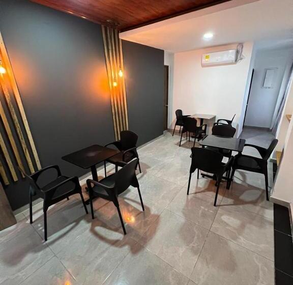 בית מלון כפרי Almalu