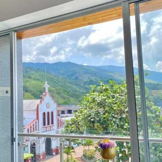 Отель Dorado San Luis