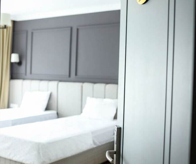 هتل Fontana Verde