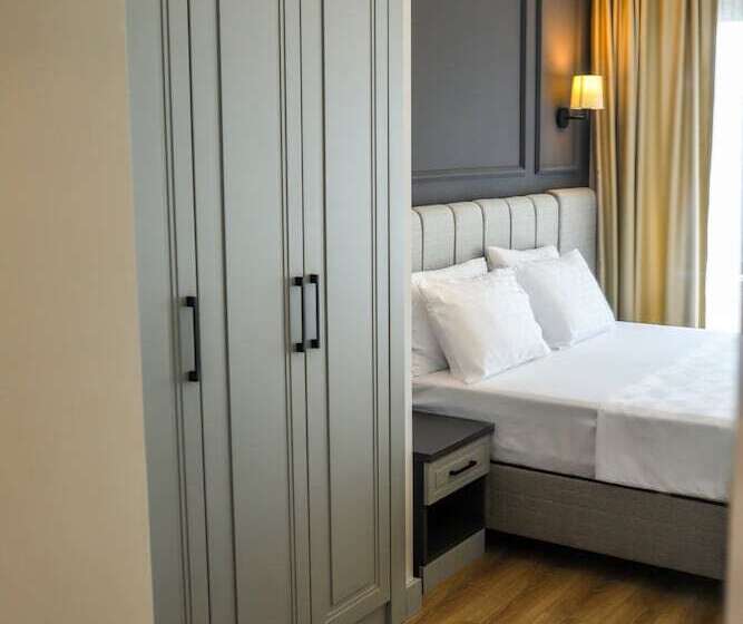 هتل Fontana Verde