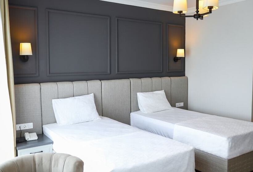 هتل Fontana Verde