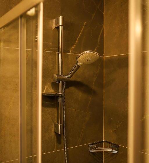 هتل Fontana Verde