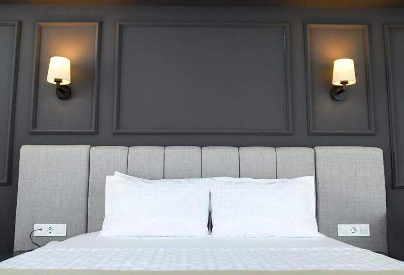 هتل Fontana Verde