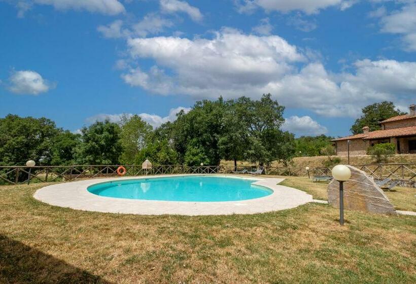 בית מלון כפרי Ginepro Poderone