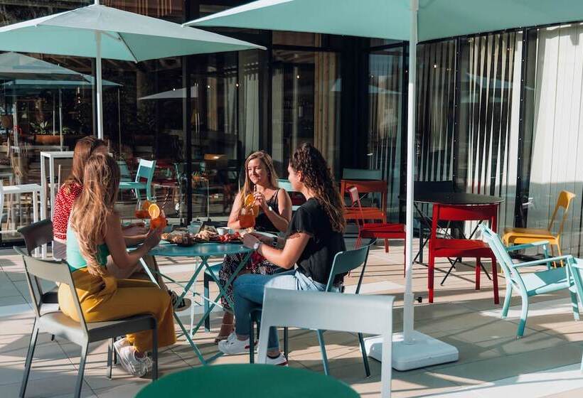 Greet Hotel La Rochelle Centre