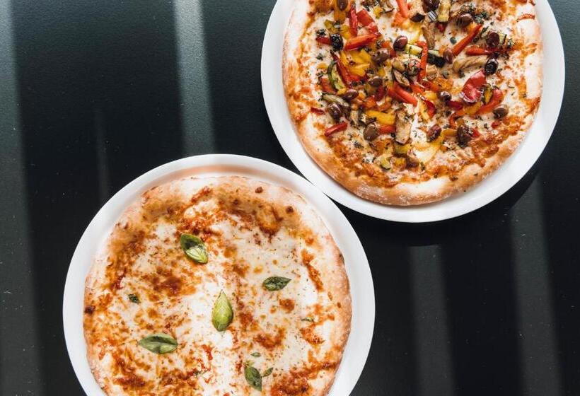 Greet Hotel La Rochelle Centre