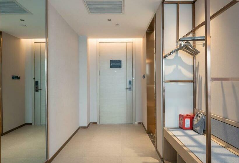 Lavande Hotel Qihe Economic Development Zone