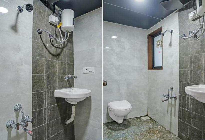 酒店 Oyo 90450 Weekend Rooms