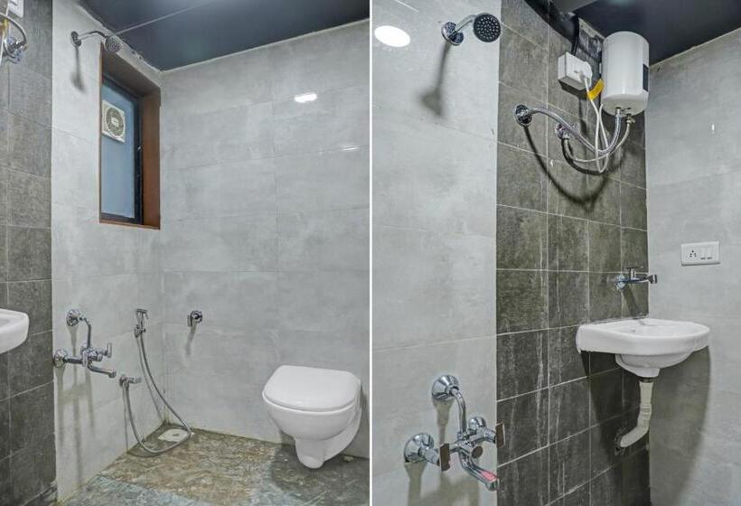 酒店 Oyo 90450 Weekend Rooms