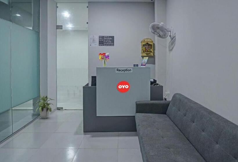 酒店 Oyo 90450 Weekend Rooms